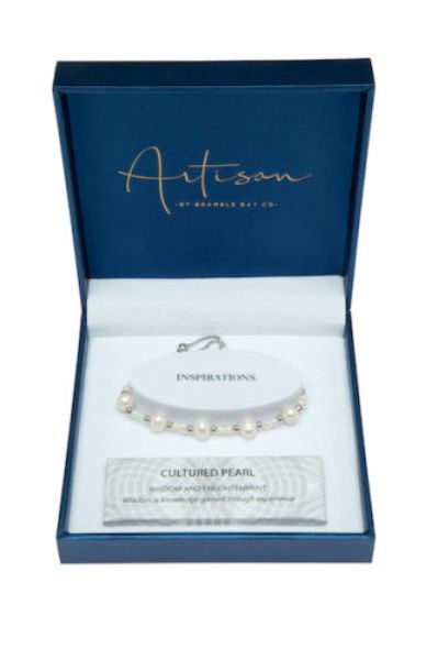 Picture of White Pearl Bracelet